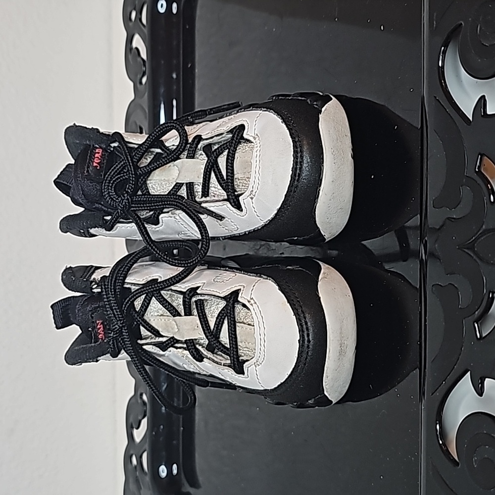 Nike Air Jordan 9 Space Jam White/Red/Black Baby Toddler Size 6C 401812-112